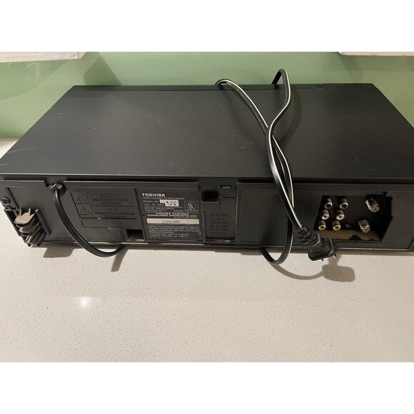 TOSHIBA W-714 VHS VCR Player *Remote Not Included* Works Great! Free Shipping! - Picture 5 of 8